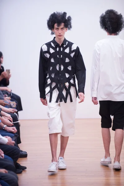 Look 26